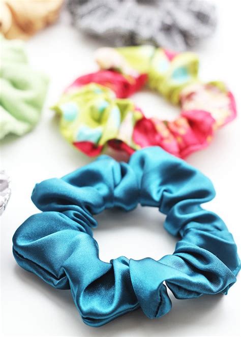 Easy Scrunchie Pattern - Positively Splendid {Crafts, Sewing, Recipes and Home Decor} | Sewing ...