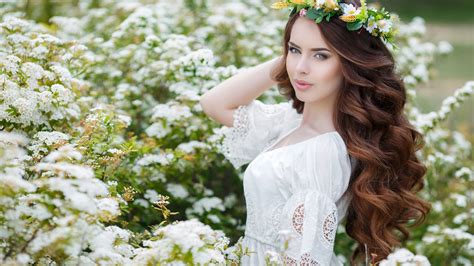 Blue Eyes Brunette Curl Depth Of Field Flower Girl Long Hair