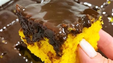 Receita de bolo de cenoura fácil e que fica simplesmente delicioso