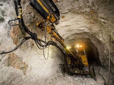 mponeng gold  south africa  worlds deepest