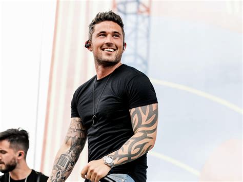 Michael Ray Launches ‘bootleggers Sessions With Tribute To Tracy