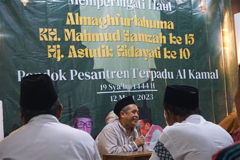 Haul Almaghfurlahuma Khmahmud Hamzah Dan Hjastutik Hidayati Pondok