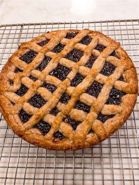 Recipe For Austrian Linzer Torte Made With Hazelnuts Gitta S Kitchen