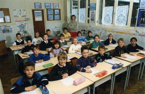 Photo De Classe CM1 De 1989 Ecole Chevreul Gay Copains D Avant