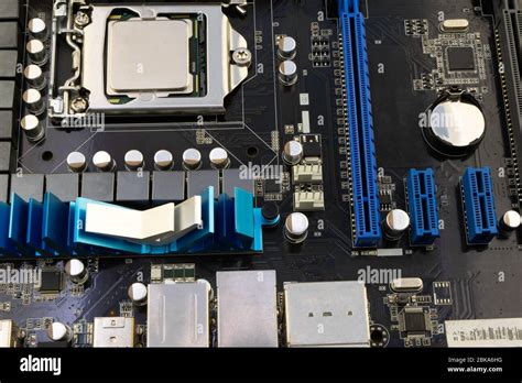 Motherboard parts hi-res stock photography and images - Alamy