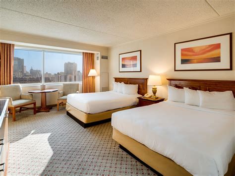 Rooms and Suites – Atlantic City Hotels on Boardwalk – Showboat Hotel