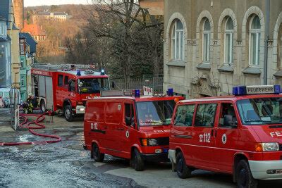 Auerbacher Wohnhaus Steht Lichterloh In Flammen