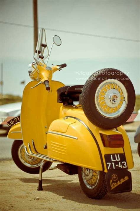 Piaggio Vespa Lambretta Scooter Vespa Scooters Vespa Bike Retro