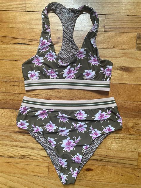 Rare Acacia Swim Bikini Set Maui Brown Floral Striped Gem