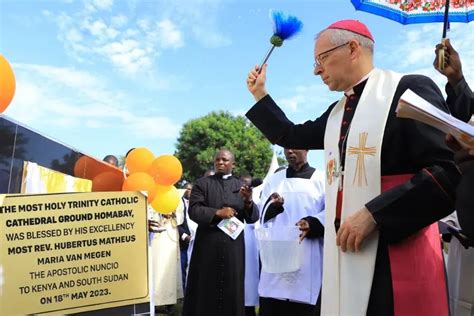 La Pose De La Premi Re Pierre De La Nouvelle Cath Drale Du Dioc Se Du