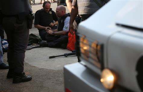 Advogada de bandido morto por sniper ataca polícia