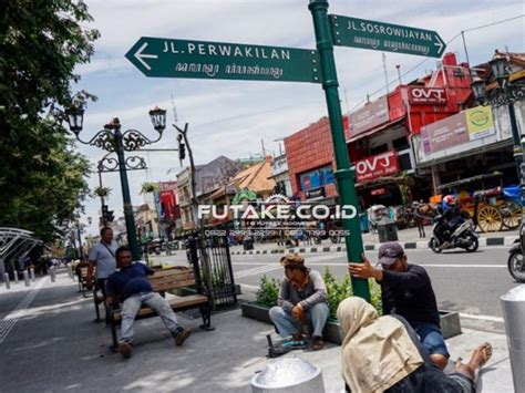 Tiang Plang Nama Jalan Besi Custom Desain Unik Pusat Spesialis