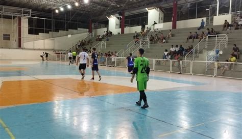 Bola No P E Bnh De Cima Vencem Torneio De Futsal Na Ta A Nosso Esporte