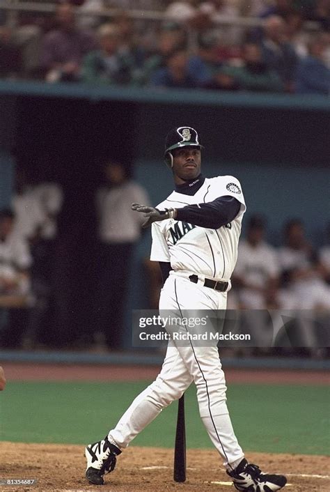 Seattle Mariners Ken Griffey Jr In Action At Bat Vs Detroit Tigers