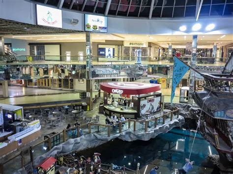 West Edmonton Mall – Stock Editorial Photo © boggy22 #56363909