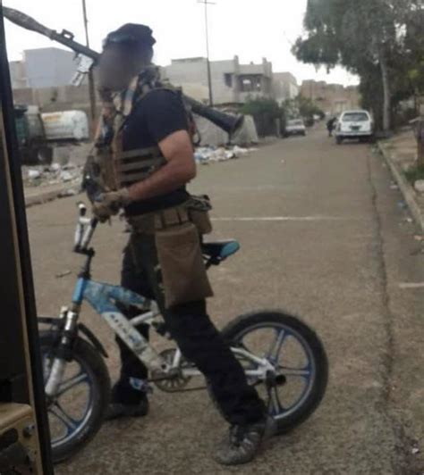 Iraqi Counter Terrorism Soldier On A Bicycle With An Rpg [828x930] R