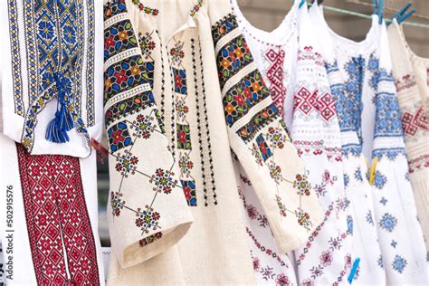 Ethnic ukrainian traditional clothes, vyshyvanka - traditional ...