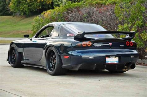 World Tuning Fans: Modified Mazda RX-7 1993