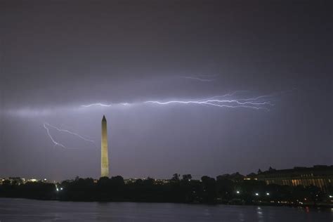 Lighting Strike At The Washington Monument Washington Monument