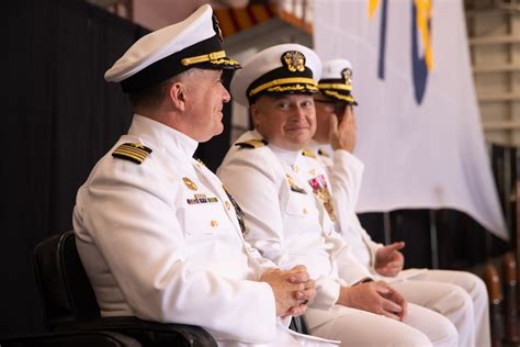 DVIDS - News - USS Ronald Reagan (CVN 76) holds change of command