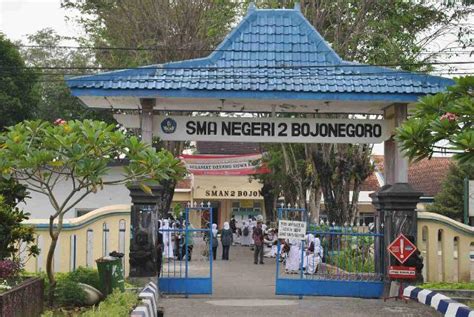 SMA Negeri 2 Bojonegoro - ujiansma.com