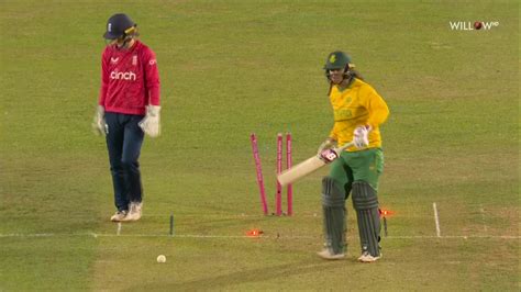 Freya Kemp Took 2 Wickets On Her Maiden T20i Debut Against South Africa