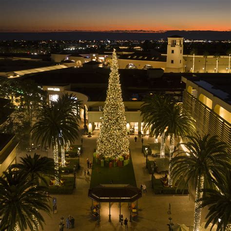 Fashion Island Christmas Tree Lighting AEspino Media