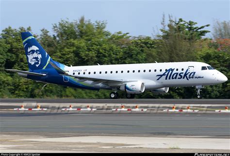 N412SY Alaska Airlines Embraer ERJ 175LR ERJ 170 200 LR Photo By KMCO