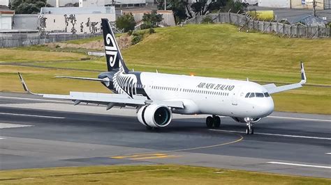 Wellington Airport Air New Zealand Airbus A Nx Zk Oya