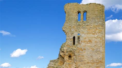 Scarborough Castle Pictures: View Photos & Images of Scarborough Castle