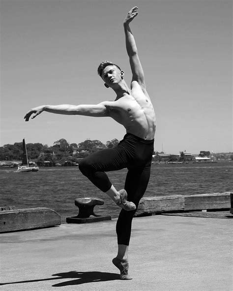 Pin By M A S K U L I N On Apollo Male Ballet Dancers Male Dancer