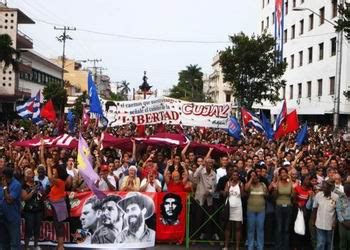 Celebran Cubanos Aniversario De Declaraci N De Socialismo