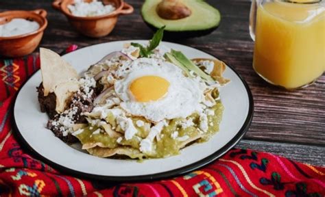 Receta De Chilaquiles En Salsa Verde Con Huevo Estrellado