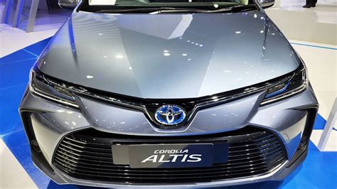 Toyota Corolla Altis Hev Premium Youtube