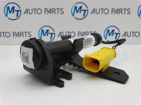 BMW 3 SERIES Bonnet Actuator Passenger Side 7449429 G20 G21 £69.99 ...
