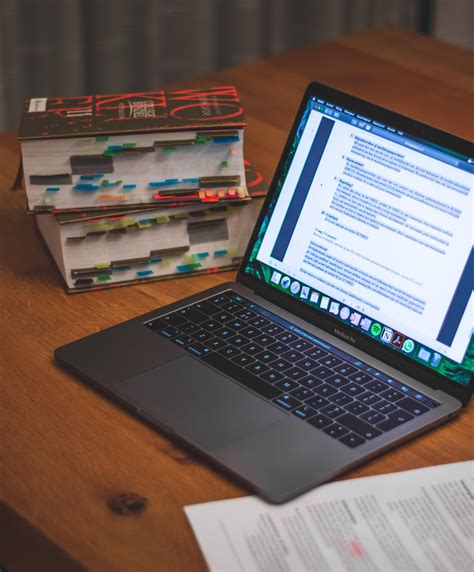 2019 Macbook Pro: law student essential : r/macbook