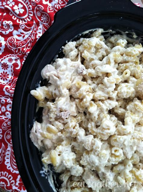 Crock Pot Chicken Alfredo For A Crowd