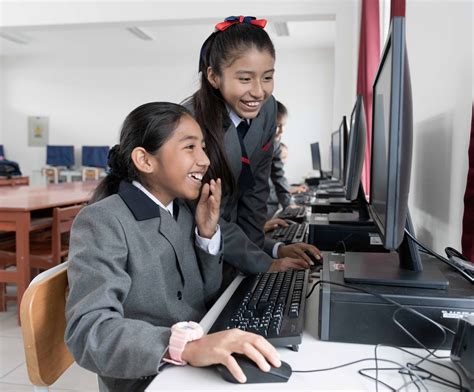 A total of 17 countries with over 180 inspiring proposals participate