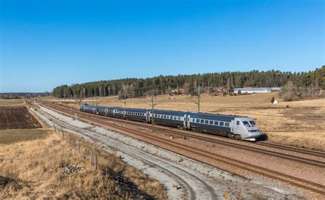 X2000 of SJ between Björnlunda and Gnesta