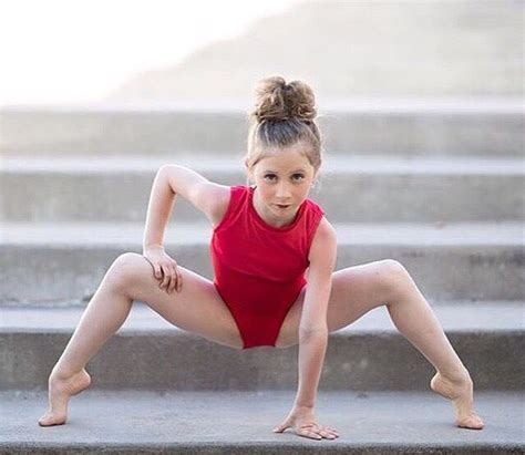 Aldc Season 6 Mini Dancer Elliana Dance Photo Shoot Dance Moms Minis Dance Audition Outfit