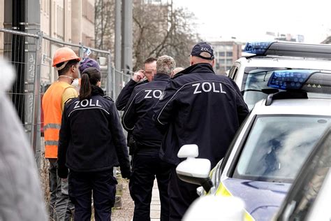 Schwarzarbeit Zoll Kontrolliert Baustelle In Chemnitz