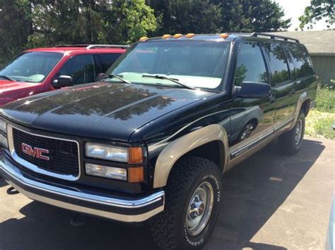 Buy Used 1999 Gmc Suburban 2500 4x4 In Stevensville Michigan United States