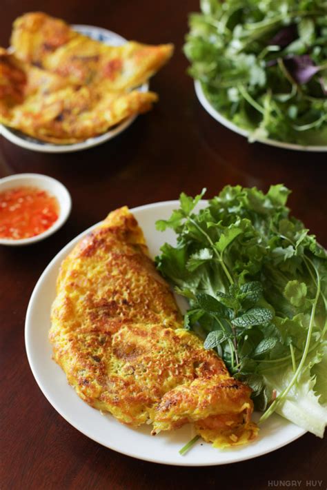 Bánh Xèo Recipe (Crispy Vietnamese Crepes) - Hungry Huy