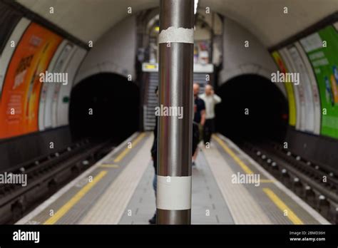 Perspective View Of An Island Platform At Clapham Common Station On The