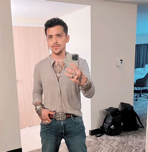 Christian Nodal Se Quita Los Tatuajes Y Obtiene Un Cambio Radical