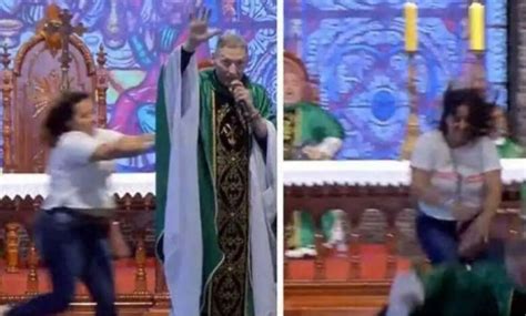 Mulher Empurra Padre Marcelo Rossi De Altar Durante Missa Em Cachoeira