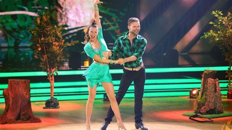 Ann Kathrin Bendixen Weint Bei Let S Dance Wegen Llambi