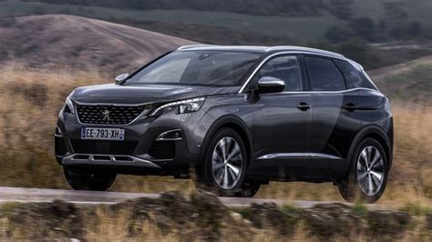 Le Peugeot 3008 face aux Citroën C5 Aircross DS 7 Crossback et Opel