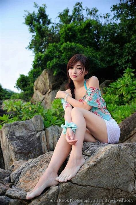 10 Hot Sexy Shirley Wong Bikini Pics