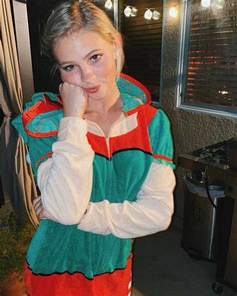 Jordyn Jones 11/27/2020 • CelebMafia